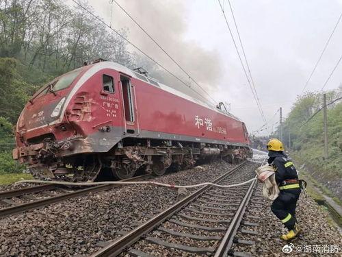 拉煤火车视频大全,视频大全背后的运输传奇