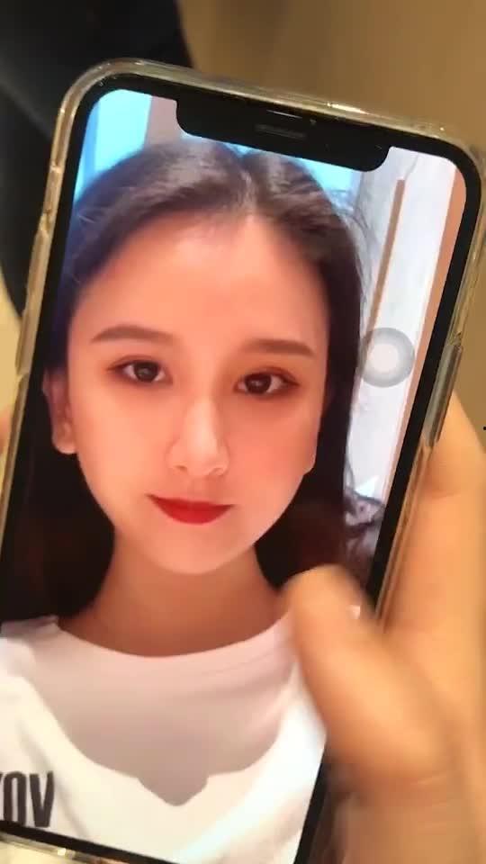 a片短视频,暗流涌动的网络世界