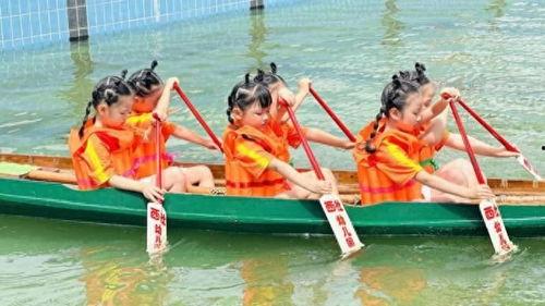 划龙舟小视频,共赏水上盛宴