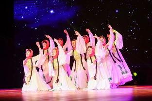 欢乐萤火舞蹈视频