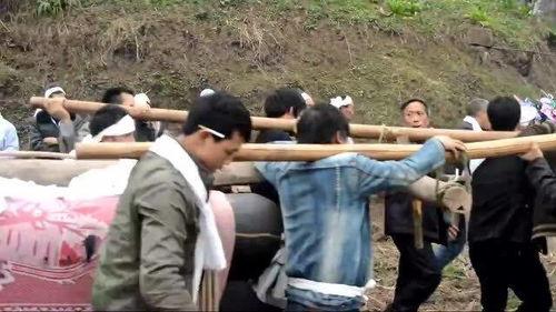农村抬棺材视频,传统仪式背后的文化内涵